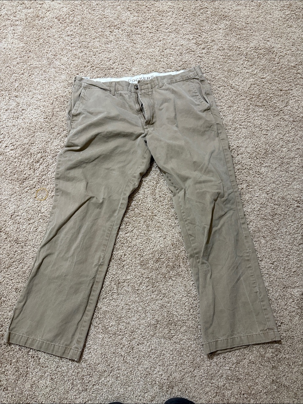 Dockers Men's Chino Pants in Light Tan